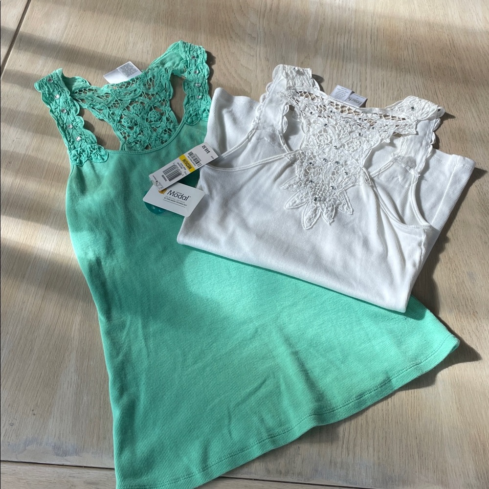 🫶 NWT - 2 Lace and Rhinestone Ribbed Tank Tops - Green and White